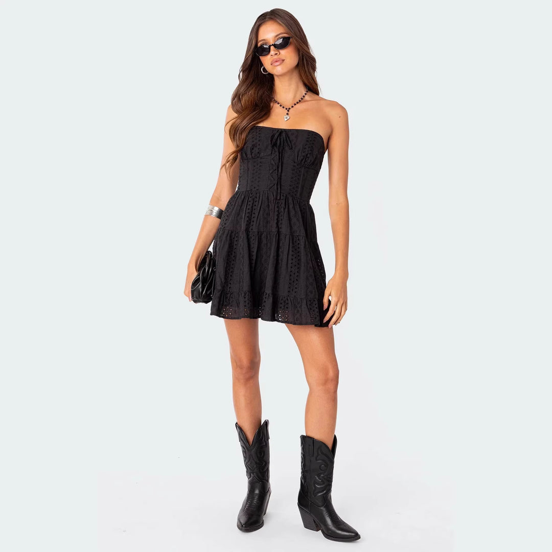 Damen Trägerloses Baumwollkleid mit gestickten Details und voluminösem Rock Echo Archiv