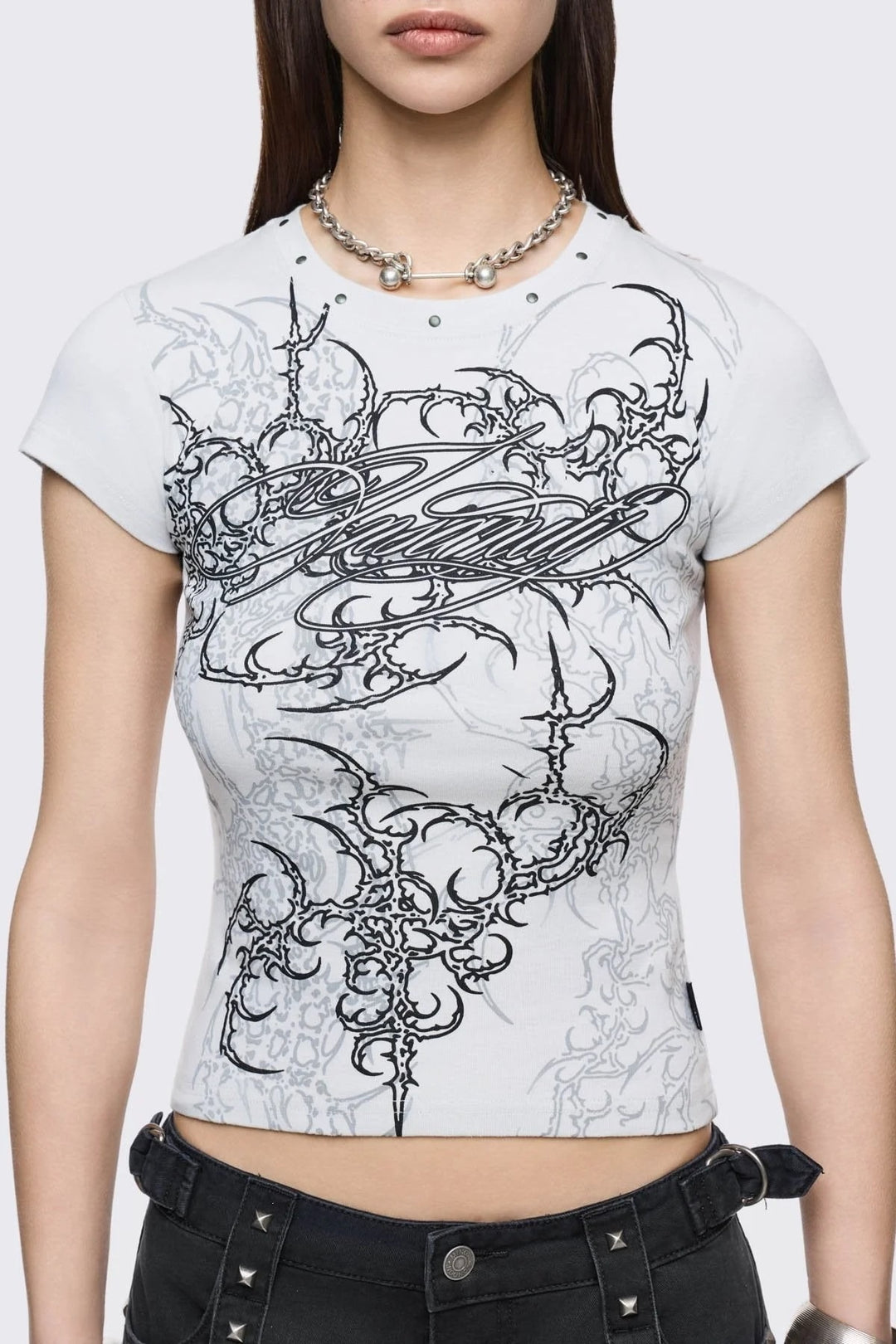 Damen Figurbetontes Kurzarm-T-Shirt mit Grafischem Design Echo Archiv