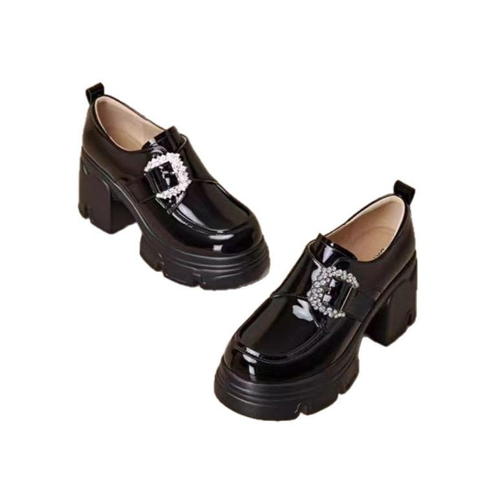 Damen Modische und elegante Lacklederschuhe mit Blockabsatz Echo Archiv