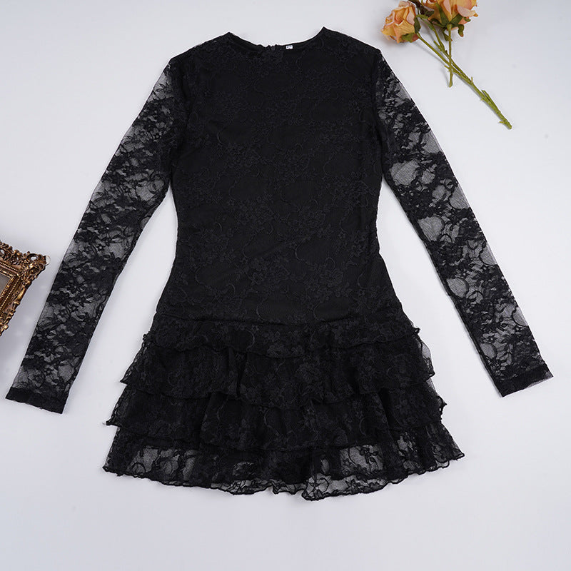 Damen Spitzenkleid mit voluminösen Rüschendetails und langem Arm Echo Archiv