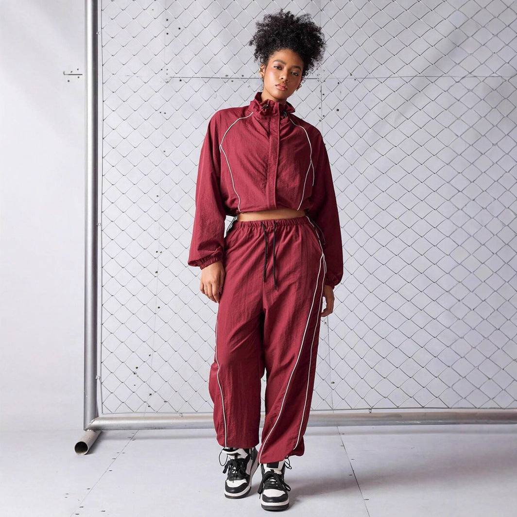 Damen sportives Cropped Windbreaker-Set mit Stehkragen Tunnelzug und reflektierenden Paspeln – Avérine