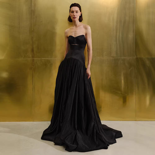 Damen bodenlanges Kleid mit herzförmigem Ausschnitt und raffiniertem Bustier Echo Archiv