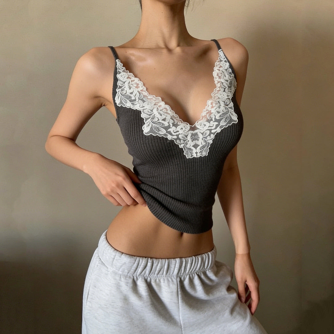 Damen Elegantes Top mit Spitzenverzierung und tiefem V-Ausschnitt Echo Archiv