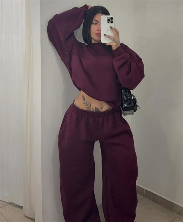 Damen Cropped-Sweatshirt mit hohem Rundhalsausschnitt und elastischer Tunnelzug Wide-Leg Jogginghose Set – Avérine