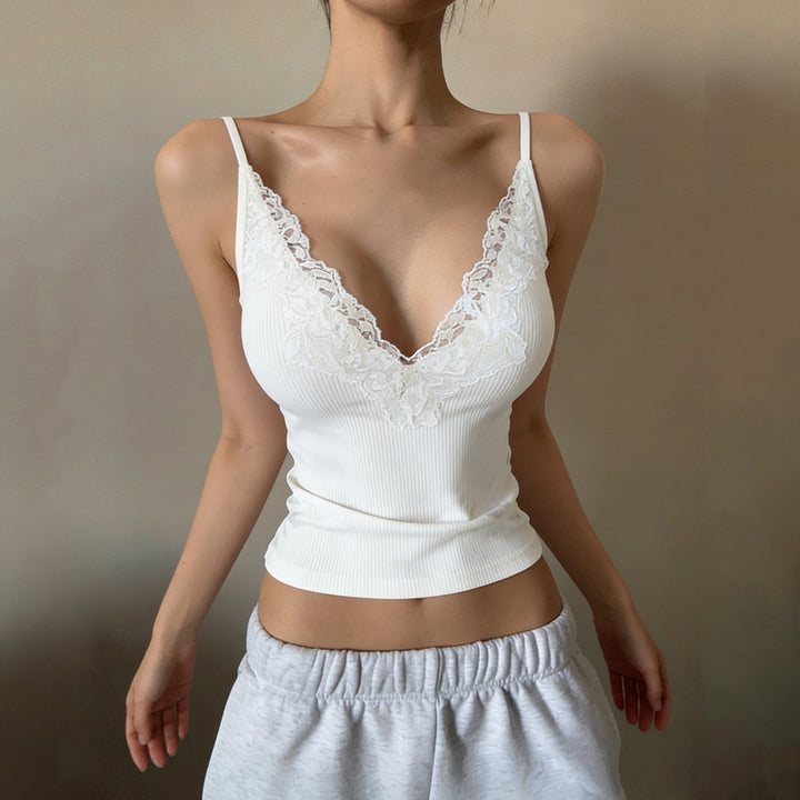Damen Elegantes Top mit Spitzenverzierung und tiefem V-Ausschnitt Echo Archiv