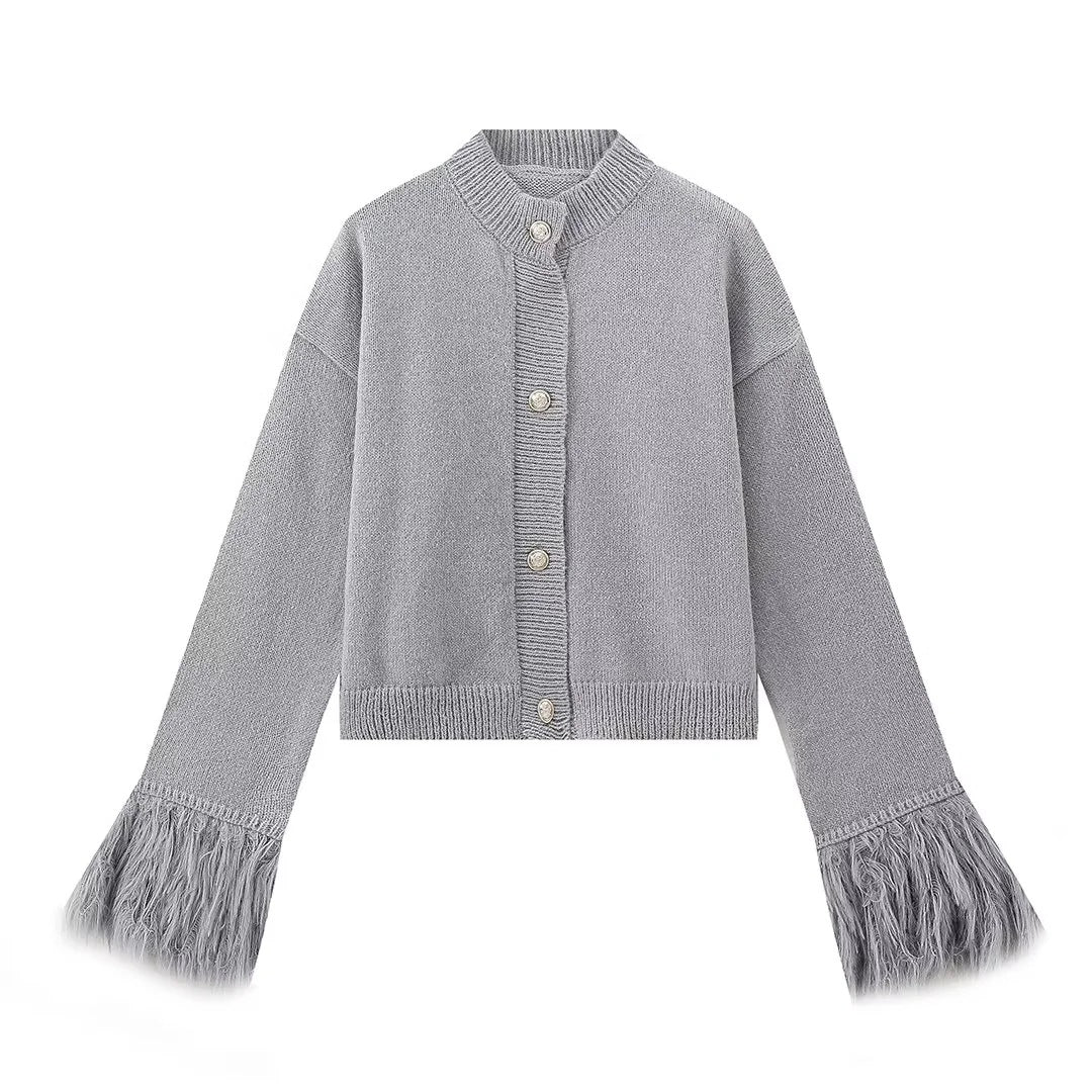 Damen 300+ Cropped Strickjacke mit Fransenärmeln und Perlenknopfleiste Echo Archiv