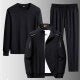 Herren Dreiteiliges Freizeit-Trainingsset aus French-Terry mit Kapuzenjacke, Rundhals-Sweat & tapered Jogginghose Echoarchiv