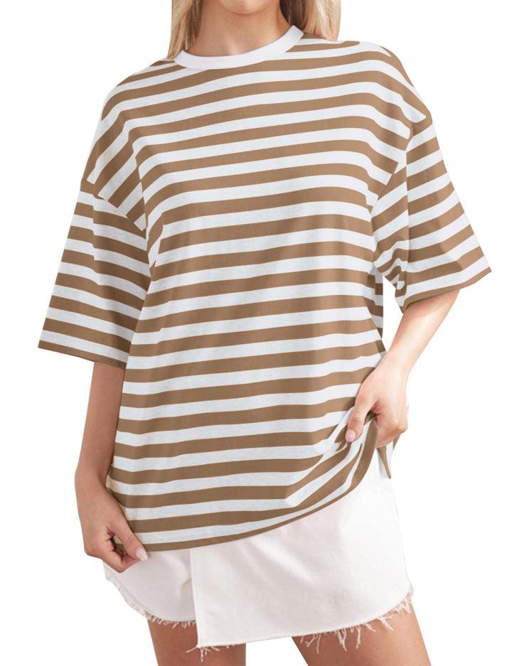 Damen Lässiges Oversized T-Shirt mit breiten Streifen Echoarchiv