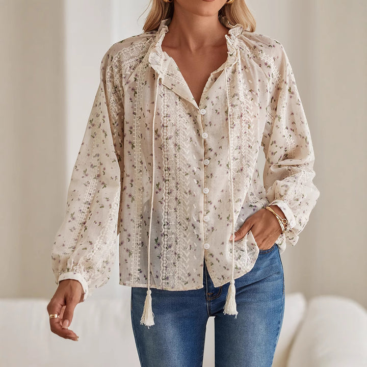 Damen Boho-Spitzenbluse mit Stickerei, V-Ausschnitt, Quasten & Ballonärmeln – Avérine