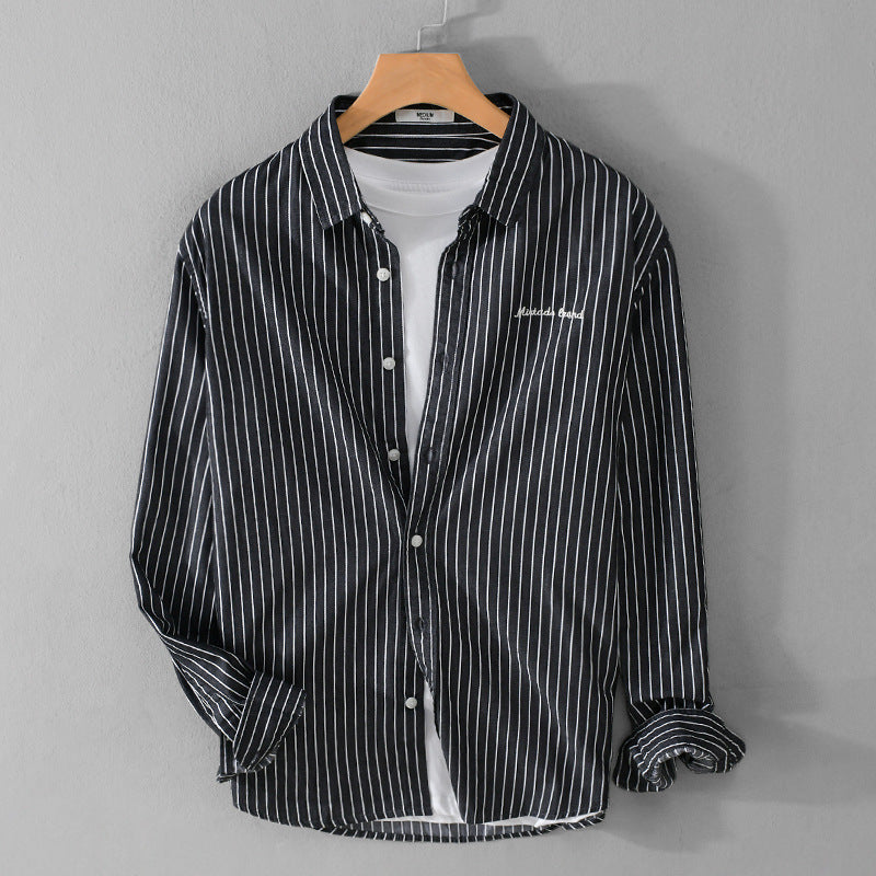 Herren Nadelstreifen-Lagenhemd im Overshirt-Stil mit dezenter Bruststickerei Echoarchiv