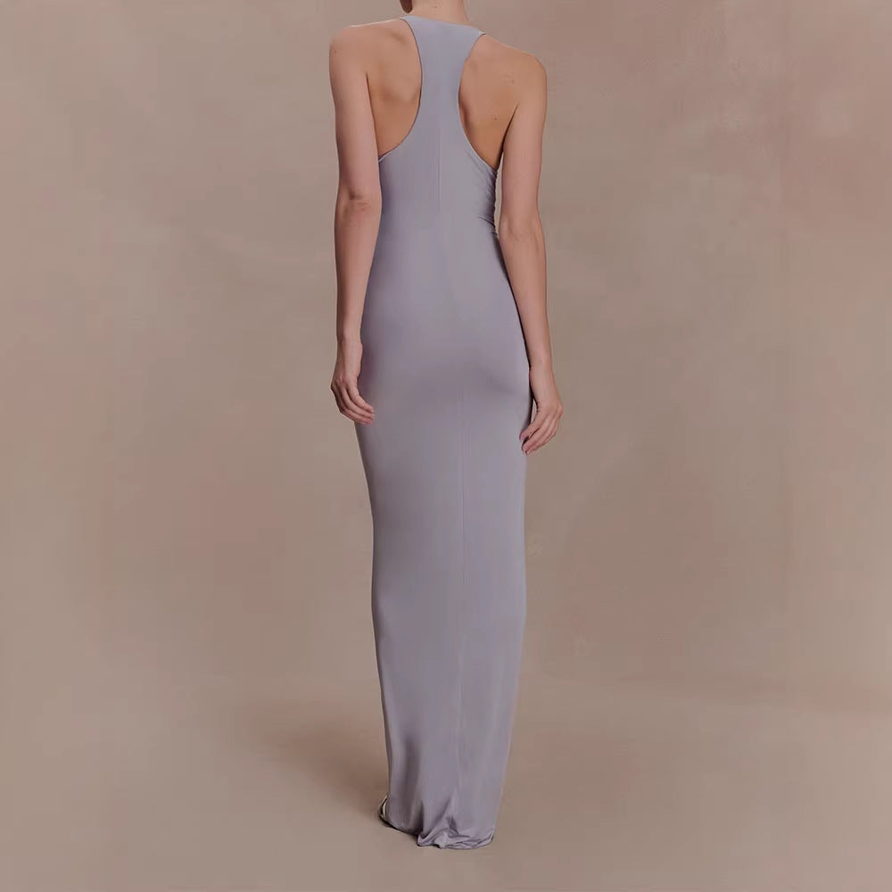 Damen Hochwertiges Abendkleid mit tiefem V-Ausschnitt und Raffungen Echo Archiv