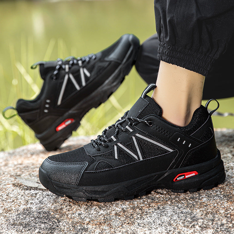 Herren robuste Outdoor-Trailrunner mit verstärkter Zehenkappe und stoßdämpfender Profilsohle – Tavélo