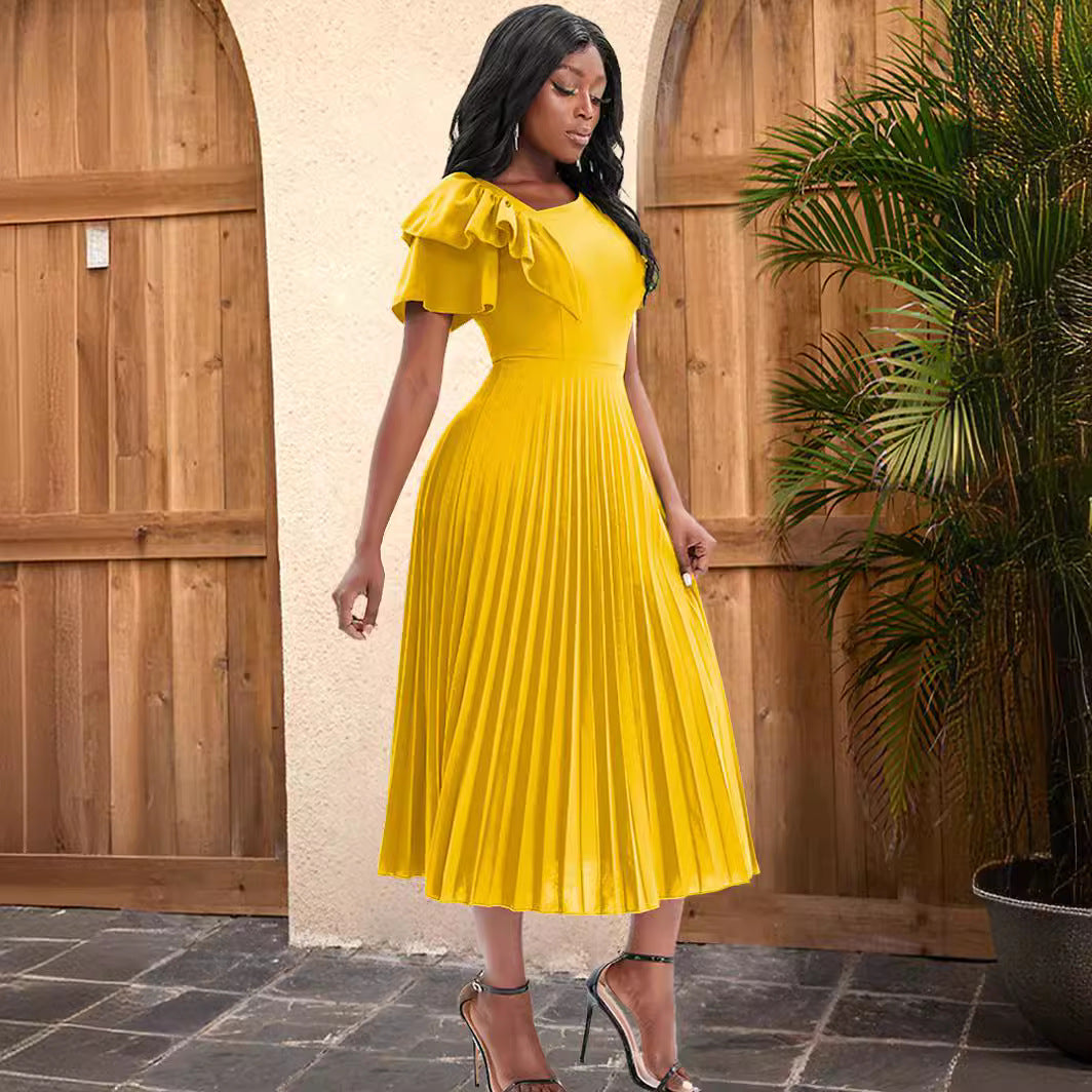 Damen Plissee-Kleid mit asymmetrischem Schnitt und eleganter Rüsche Echo Archiv