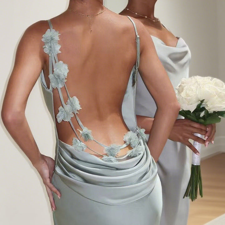 Damen Elegantes und figurbetontes Abendkleid mit schmalen Trägern Echo Archiv