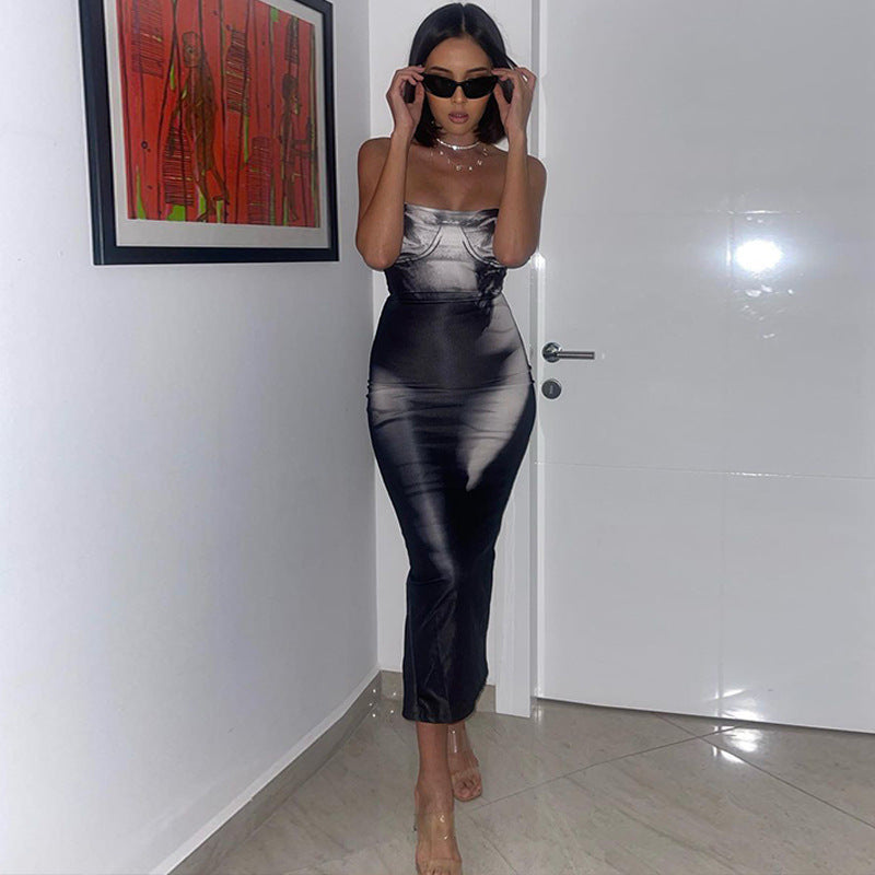 Damen Figurbetontes Maxikleid mit feinen Spagetti-Trägern Echo Archiv