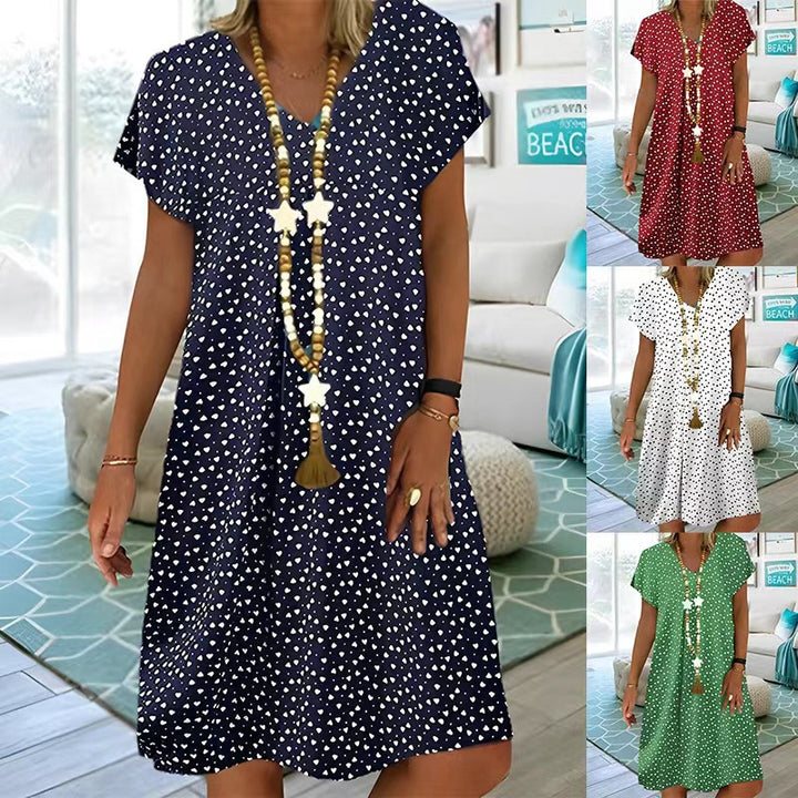 Damen nan locker fallendes V-Ausschnitt-Kurzkleid mit A-Linien-Schnitt, Cap-Ärmeln und Allover-Herzchenprint Echo Archiv
