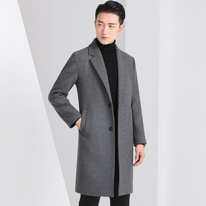 Herren eleganter Wollmantel mit klassischem Schnitt und praktischen Taschen Echoarchiv