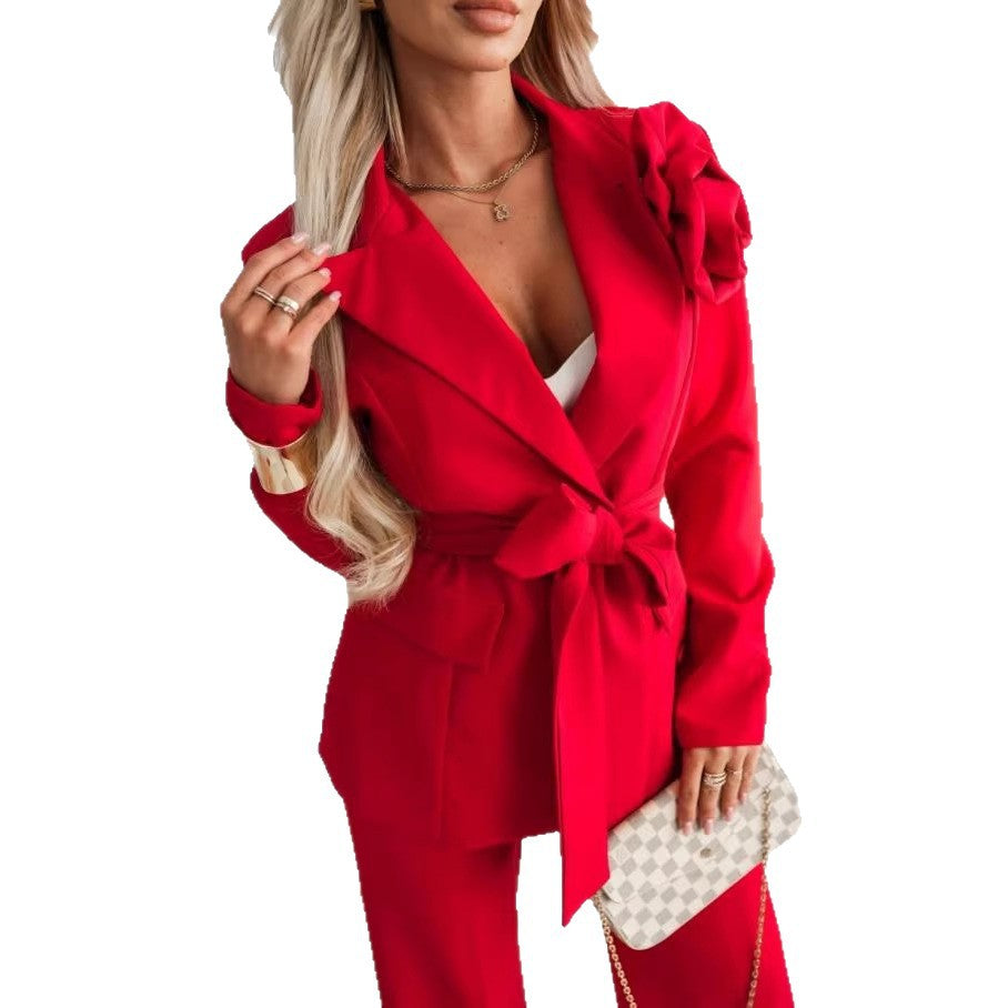 Damen Elegantes Oversize-Blazer-Set mit rosafarbener Rosenapplikation und Highwaist Weitbein-Hose – Valéne