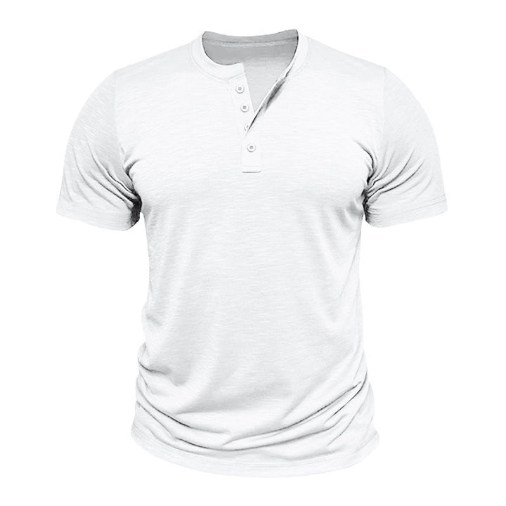 Herren Kurzarm-Henley-T-Shirt mit dekorativen Knopfdetails und geschmeidiger Oberfläche Echoarchiv