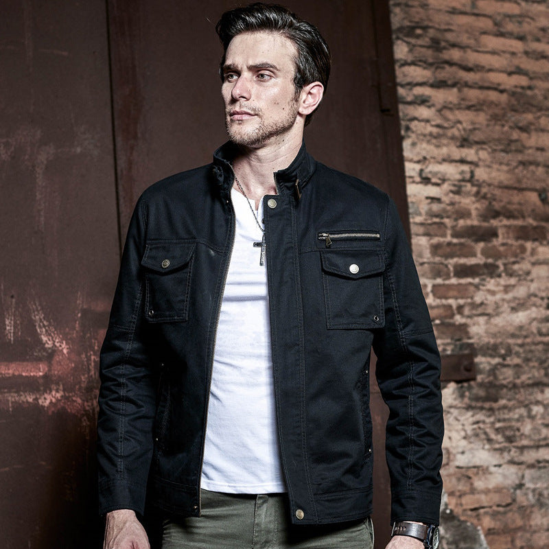Herren schlanke Canvas-Fieldjacke mit militärischer Taschendetailierung und Stehkragen Echoarchiv