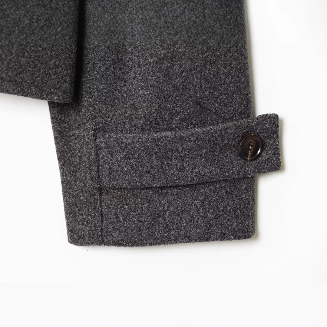Damen Kurze Boxy-Wollmix-Jacke mit Stehkragen und aufgesetzten Pattentaschen Echoarchiv