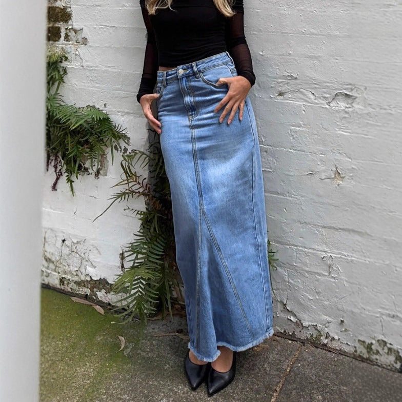 Damen Taillenhoher Denim-Maxi-Rock mit geradem Schnitt, Ziernähten und rohem Fransen-Saum Echo Archiv