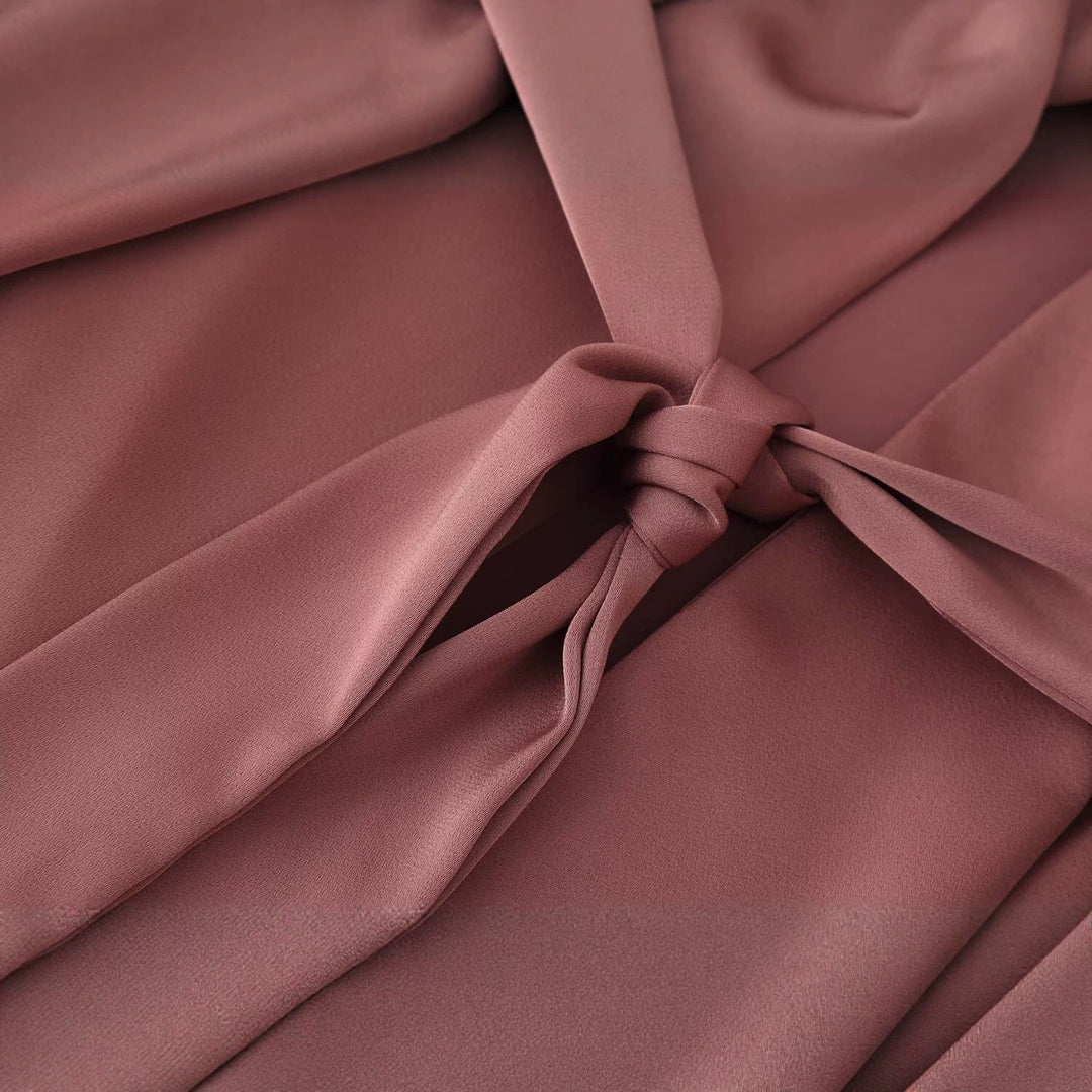 Damen elegante Wickelbluse mit Taillengürtel und tiefem V-Ausschnitt Echo Archiv