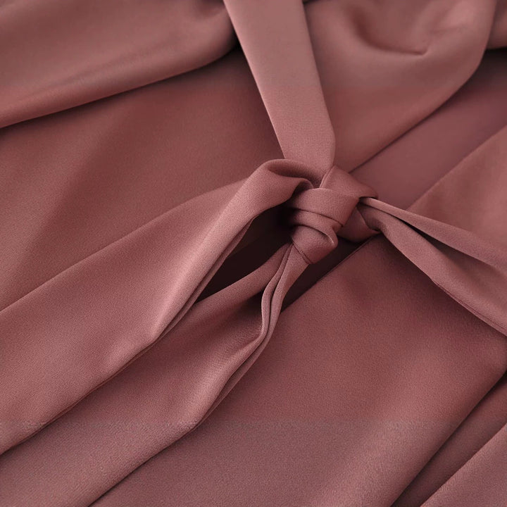 Damen elegante Wickelbluse mit Taillengürtel und tiefem V-Ausschnitt Echo Archiv