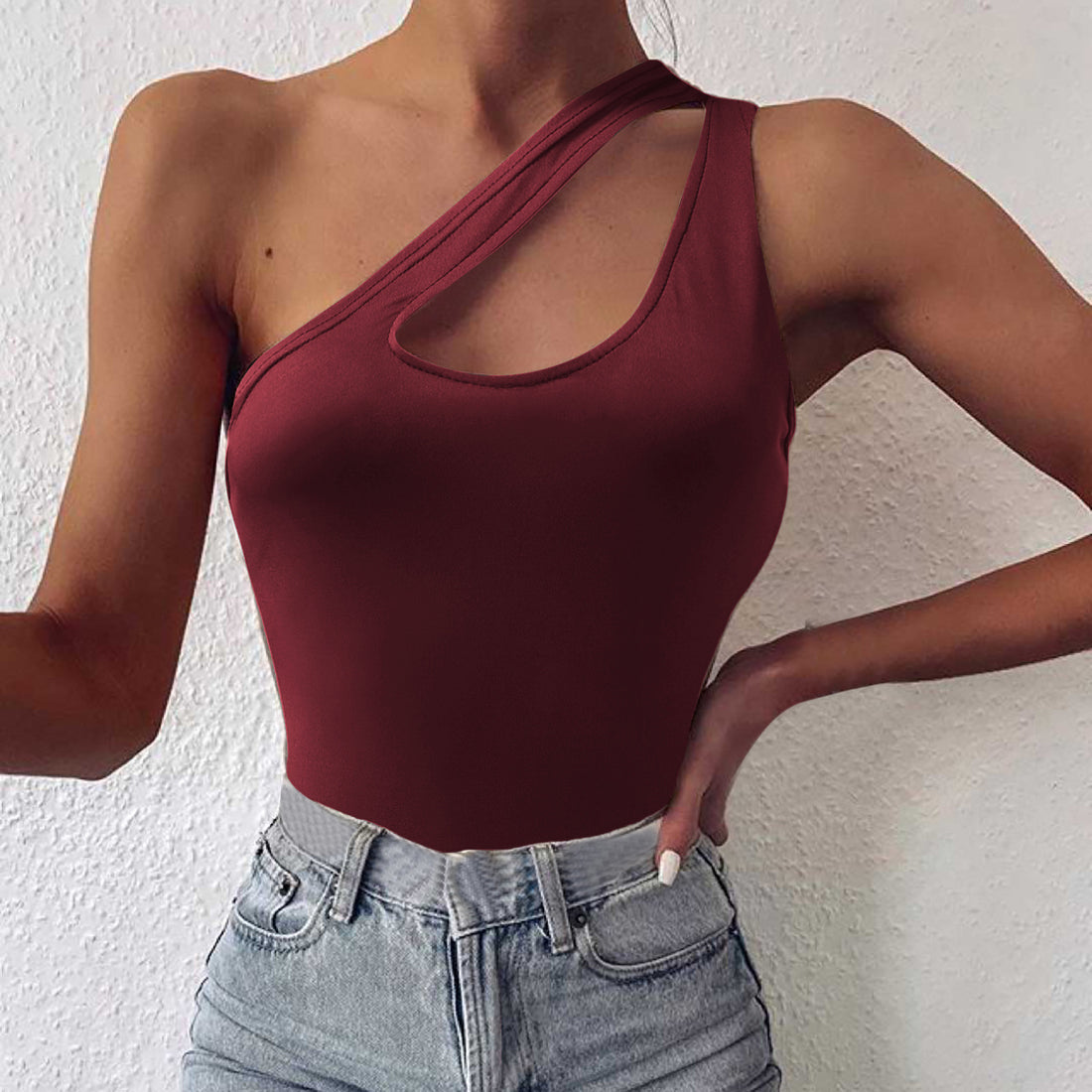 Damen asymmetrisches Bodysuit mit modischem Cut-Out – Bodéline