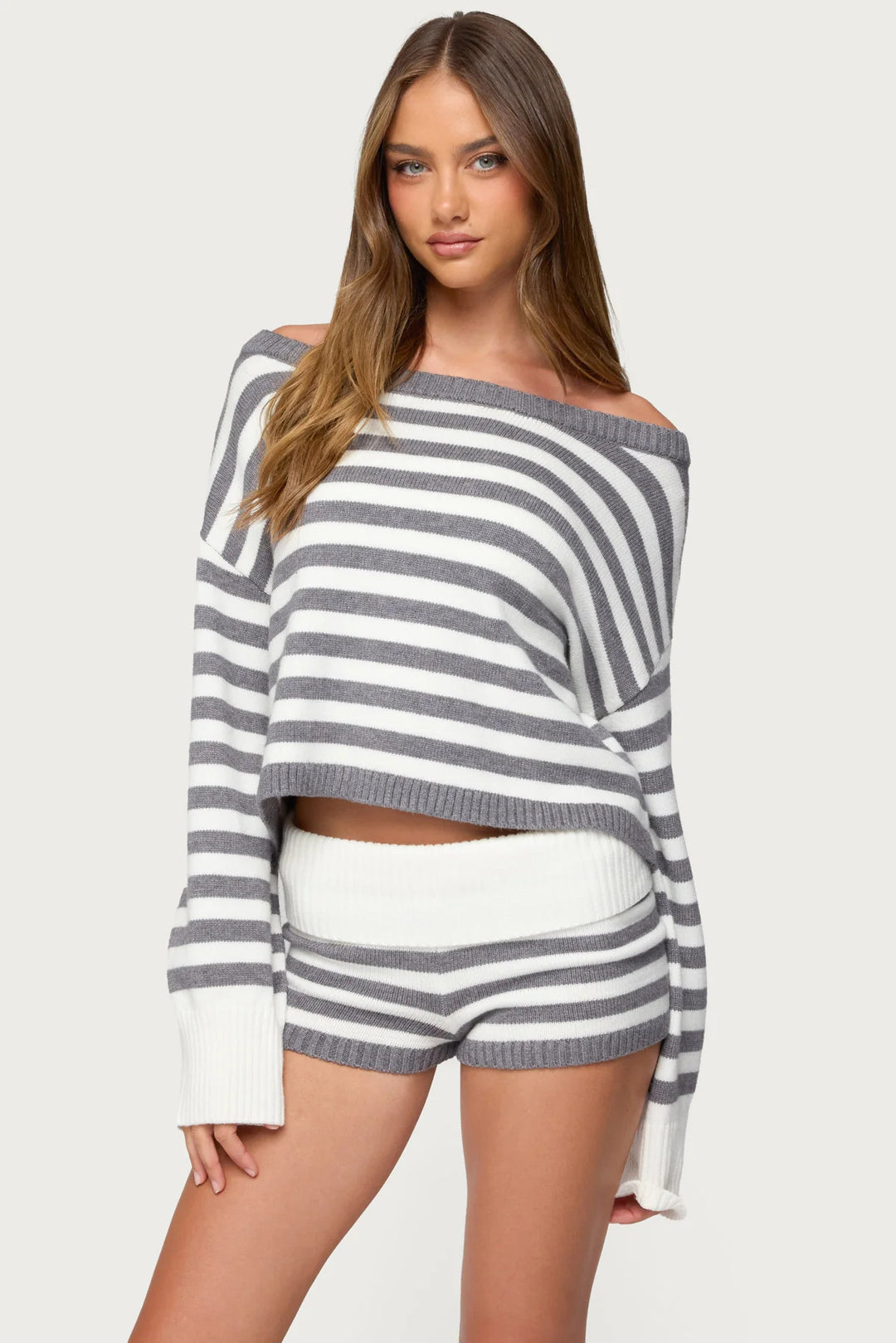 Damen nan kurz geschnittener Off-Shoulder Cropped Strickpullover mit weitem Fledermausärmel Echo Archiv