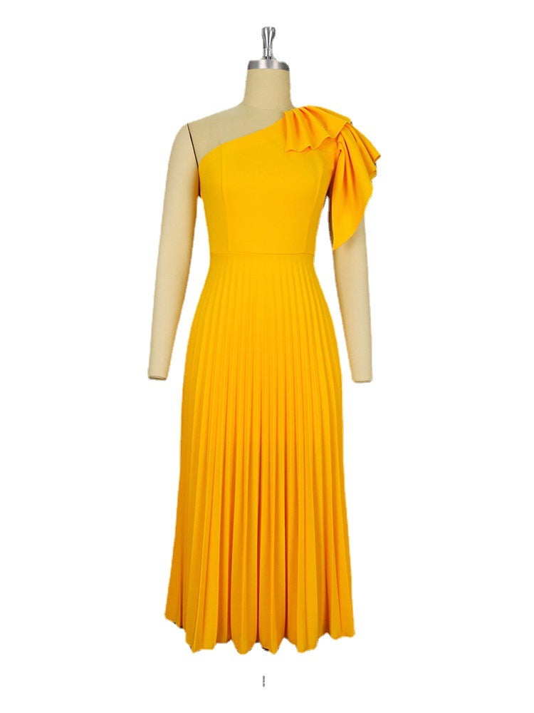 Damen Plissee Maxikleid mit asymmetrischem Träger und Rüschendetail Echo Archiv