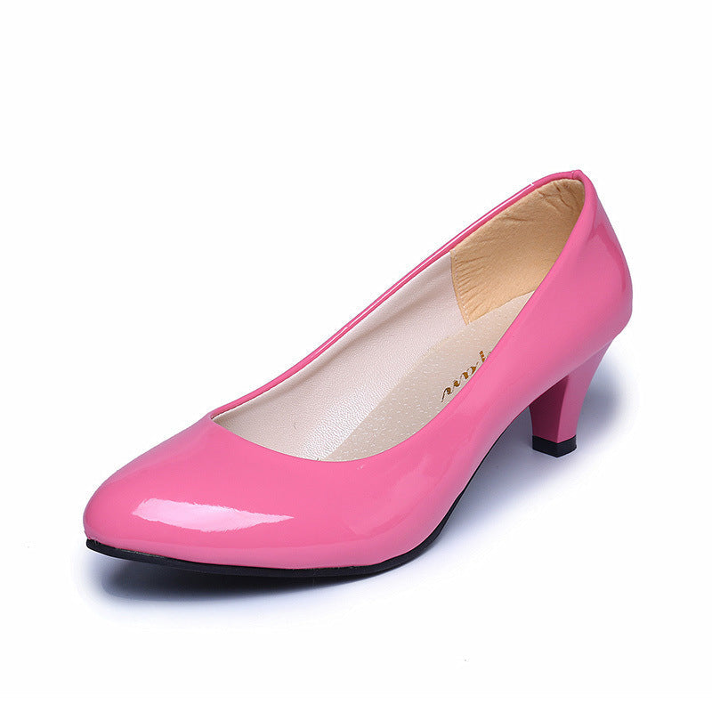 Damen klassische Pumps mit elegantem Absatz und modischem Design Echoarchiv