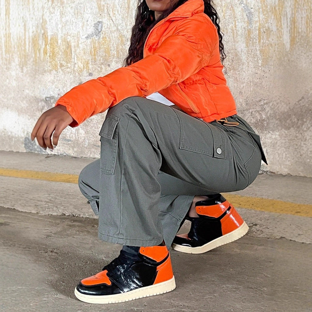 Damen Cargo-Hose mit hoher Taille, weitem Bein und aufgesetzten Pattentaschen Echo Archiv