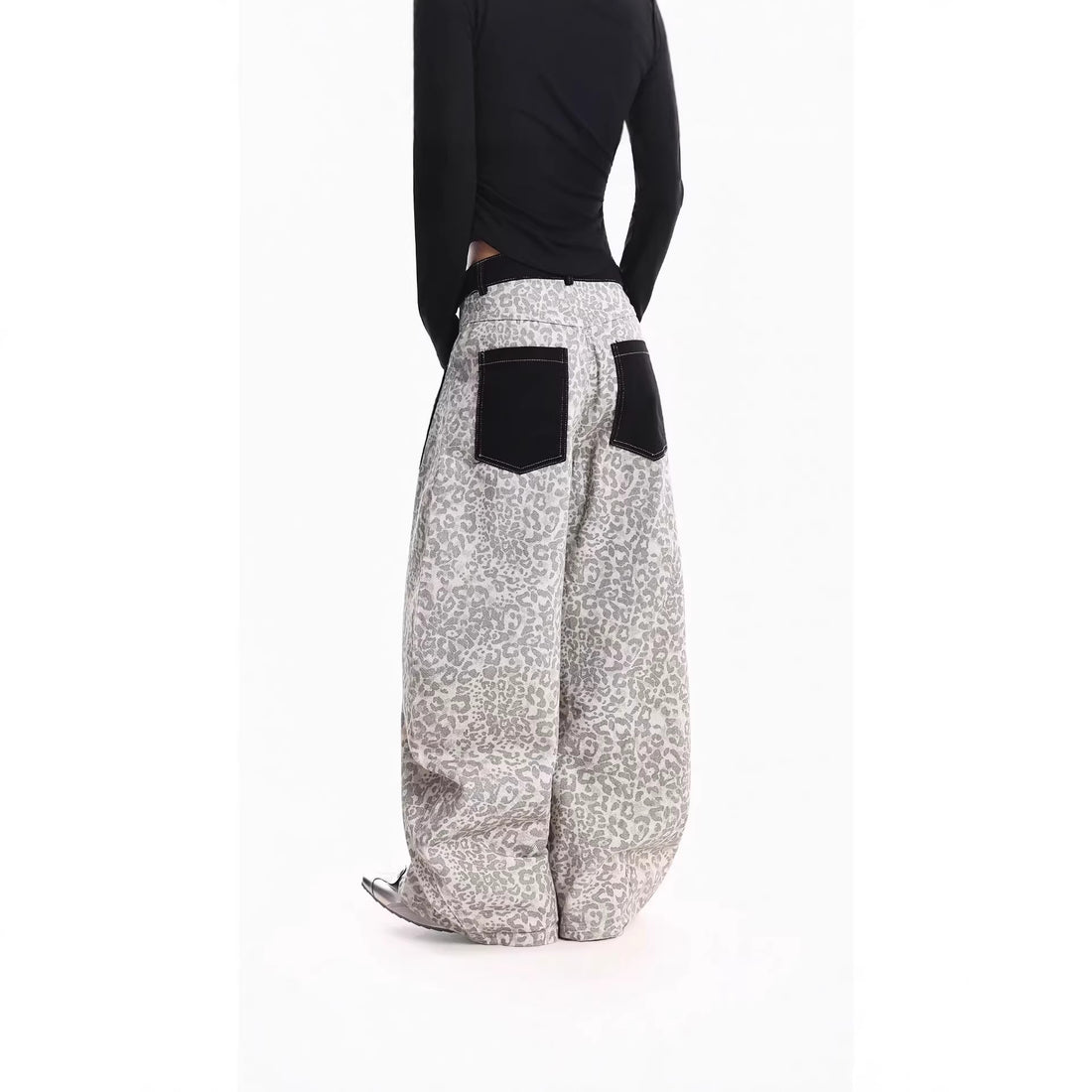 Damen Weitgeschnittene Hose mit Tierfell-Muster Echoarchiv
