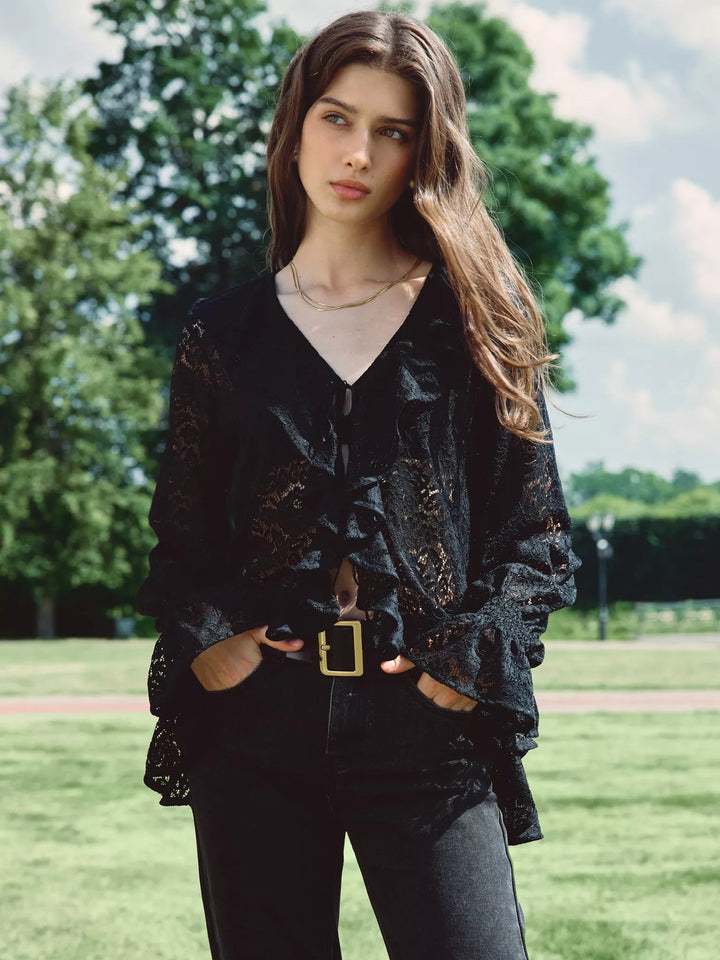 Damen Bluse mit voluminösen Rüschen und feiner Spitze Echo Archiv