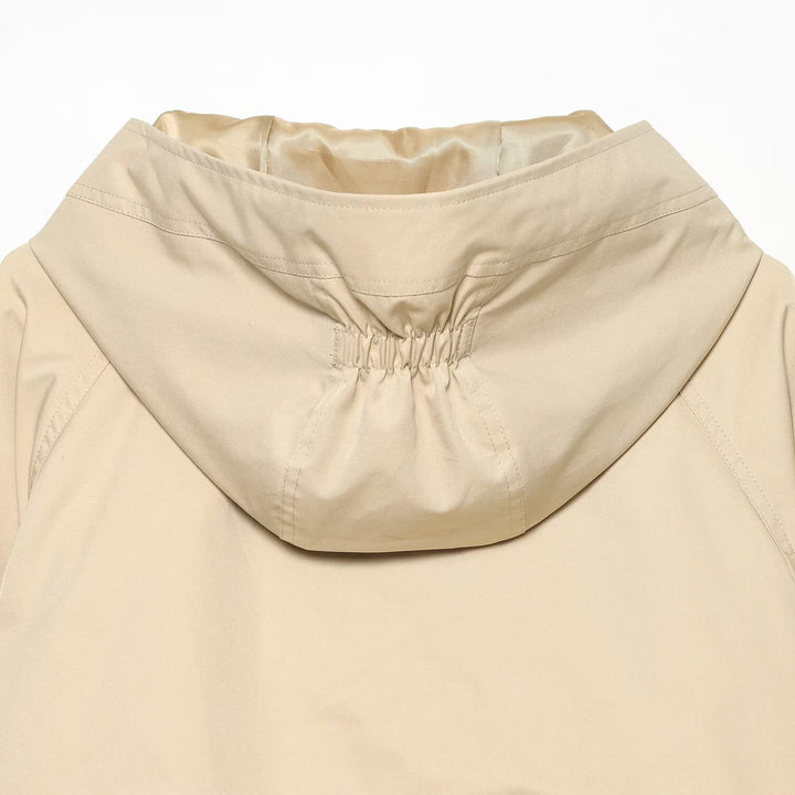 Damen Kurzparka mit Kapuze, Tunnelzug-Taille und Pattentaschen Echoarchiv