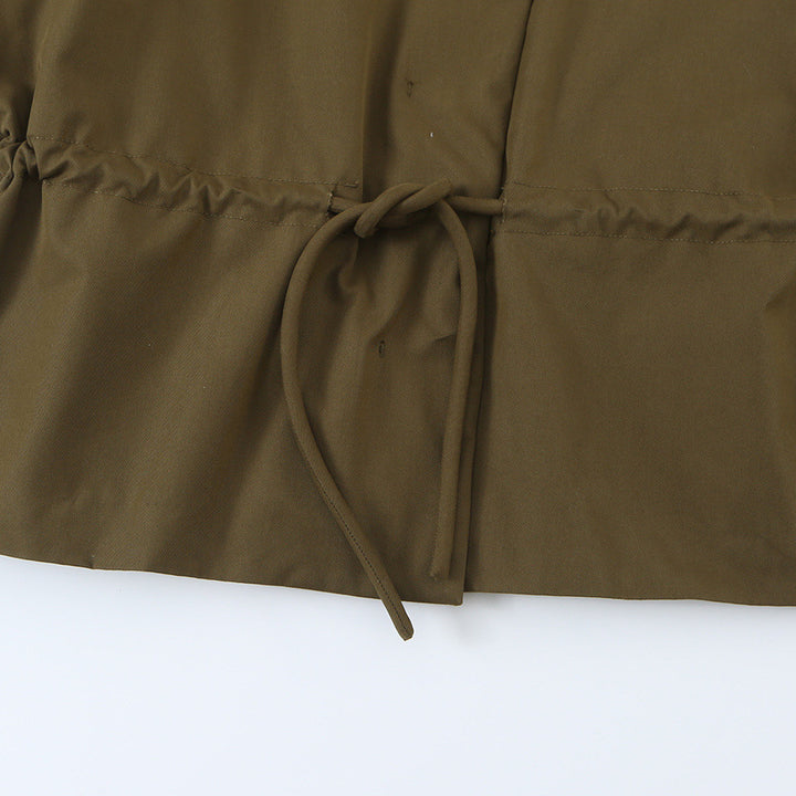 Damen Kurzjacke mit Tunnelzug-Taille, hohem Stehkragen und asymmetrischer Knopfleiste Echoarchiv