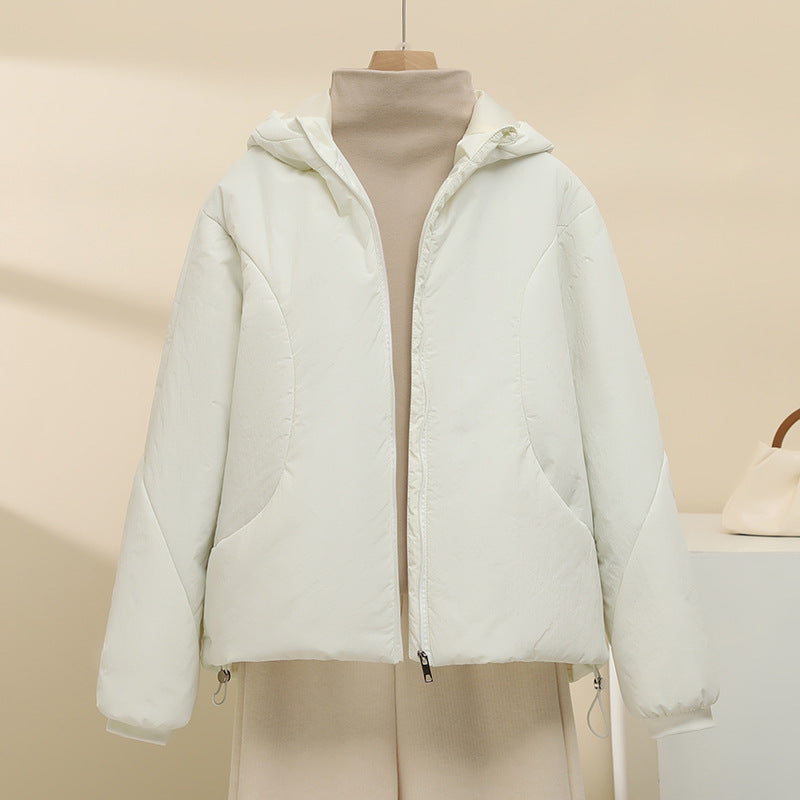 Damen gesteppte Kapuzenjacke mit kurzem Boxy‑Schnitt, verstellbarem Saum und wärmender Wattierung – Célinea