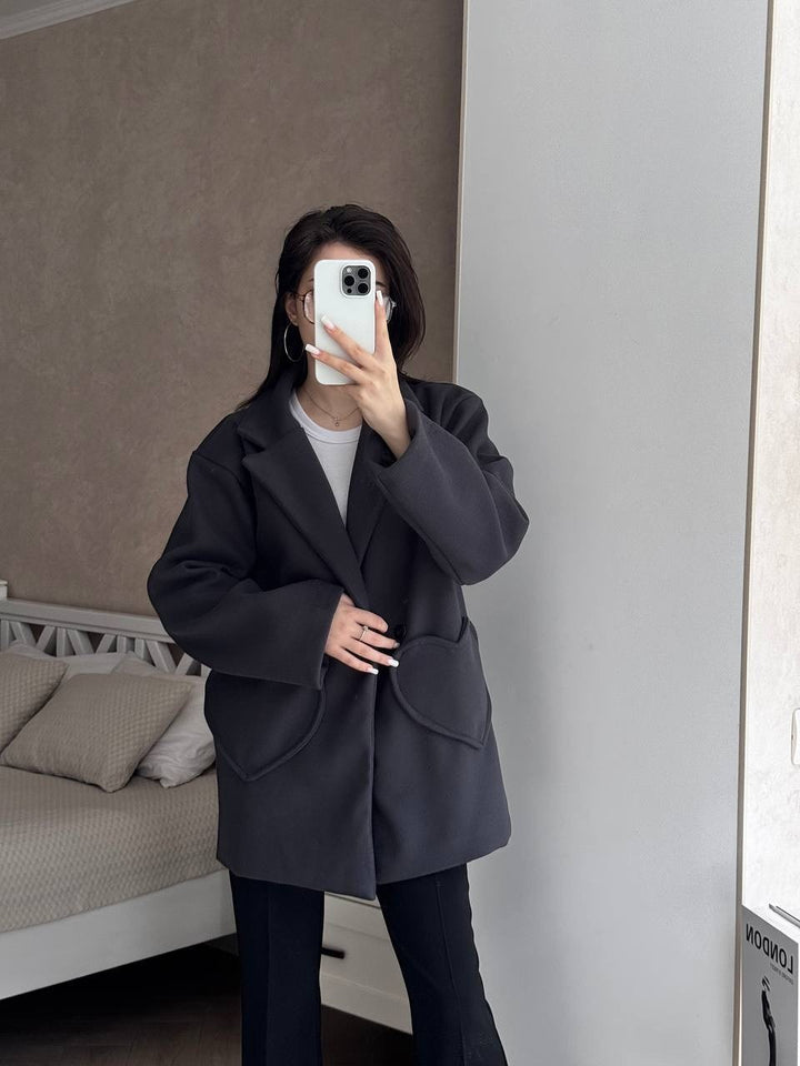 Damen Oversized Blazer-Mantel mit herzförmigen Taschen Echoarchiv