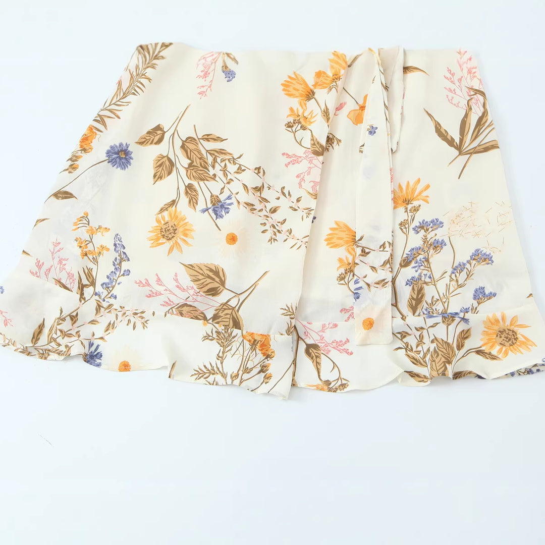 Damen Wickelkleid mit V‑Ausschnitt, Bindegürtel und Dreiviertelärmeln Echo Archiv
