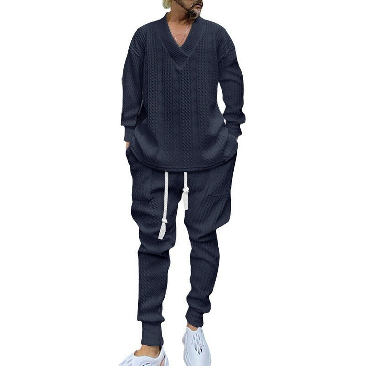 Herren nan gestricktes Lounge-Set mit tiefem V‑Ausschnitt, Kordelzug-Jogginghose und Rippbündchen Echo Archiv