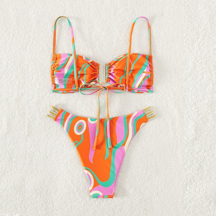 Damen Triangel-Bikini mit raffinierter Rüschendetail und eleganten Akzenten Echo Archiv