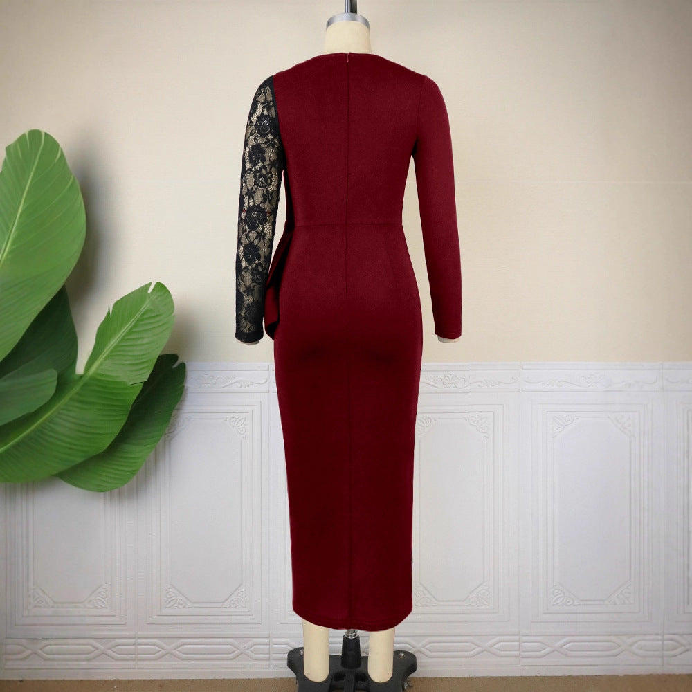 Damen elegantes Etuikleid mit aufwendigem Spitzenärmel und drapiertem Saum Echo Archiv
