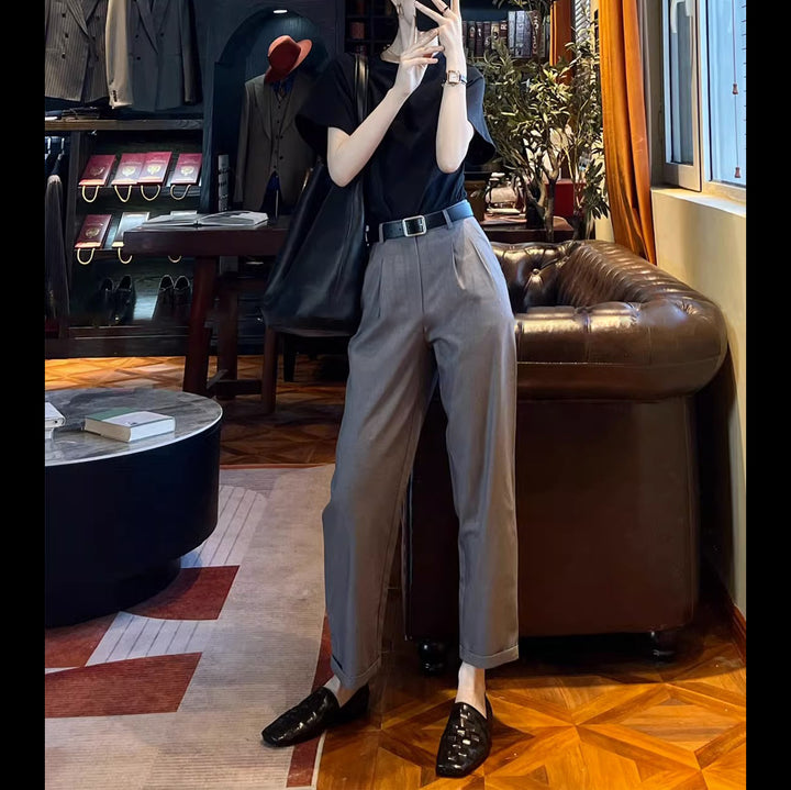 Damen weite Stoffhose mit eleganten Falten Echoarchiv