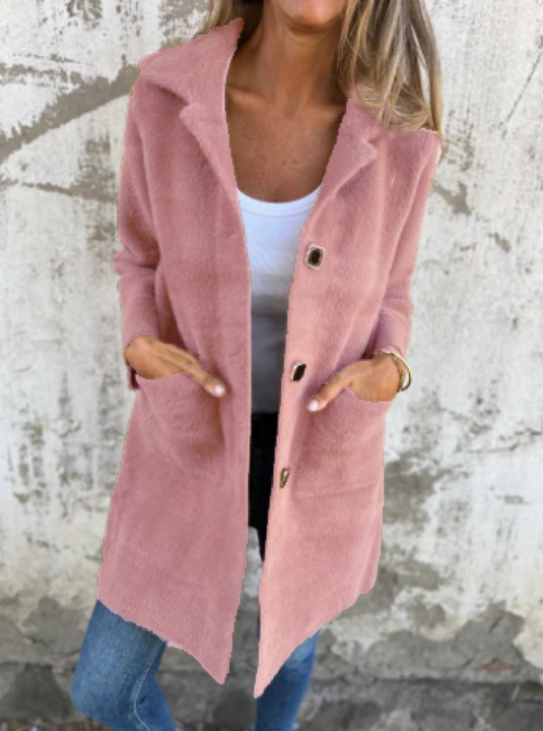 Damen Teddy-Mantel mit Oversize-Kragen, dekorativen Knöpfen und Eingrifftaschen – Montévia