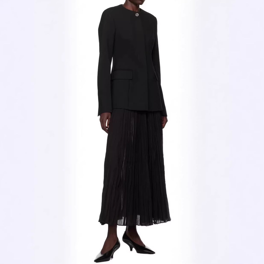 Damen taillierter Einreiher-Blazer mit Rundhalsausschnitt, verdeckter Knopfleiste und Pattentaschen Echoarchiv