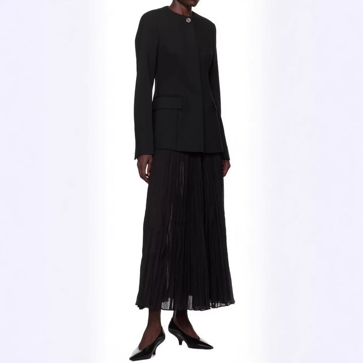 Damen taillierter Einreiher-Blazer mit Rundhalsausschnitt, verdeckter Knopfleiste und Pattentaschen Echoarchiv