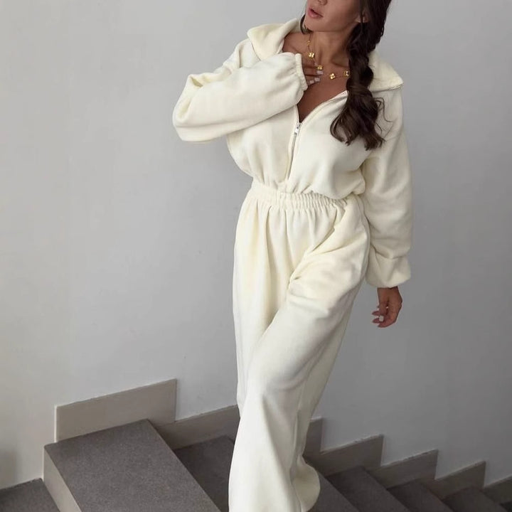 Damen kuscheliger Plüsch-Jumpsuit mit halbem Reißverschluss und elastischer Taille – Solévia