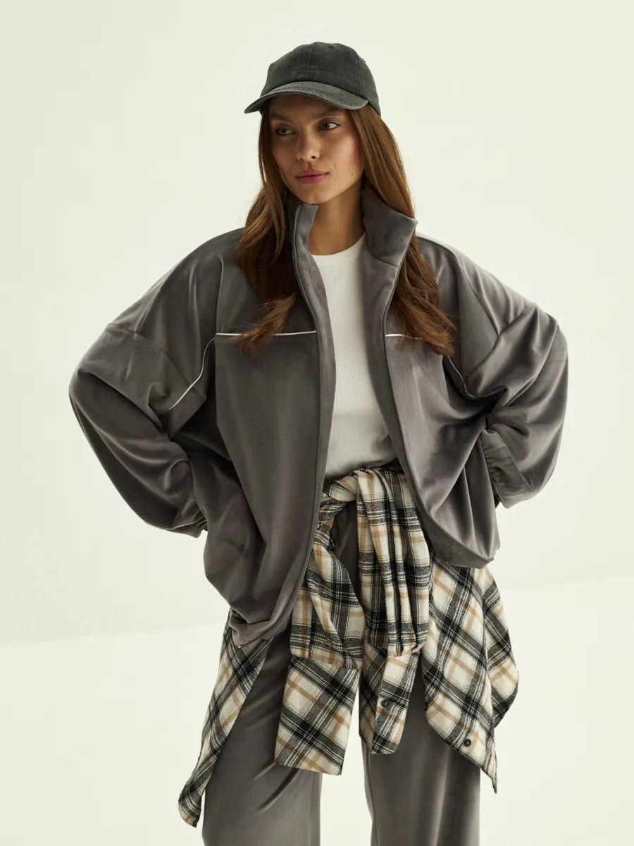 Damen Palazzo-Lounge-Set aus seidig-weichem Nicki mit hoher Kragenblende, Oversize-Passform und elastischer Bundhose – Élanora