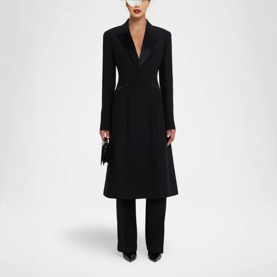 Damen Taillierter Abendlicher Mantel-Blazer mit Satinrevers und schlanker Silhouette Echoarchiv